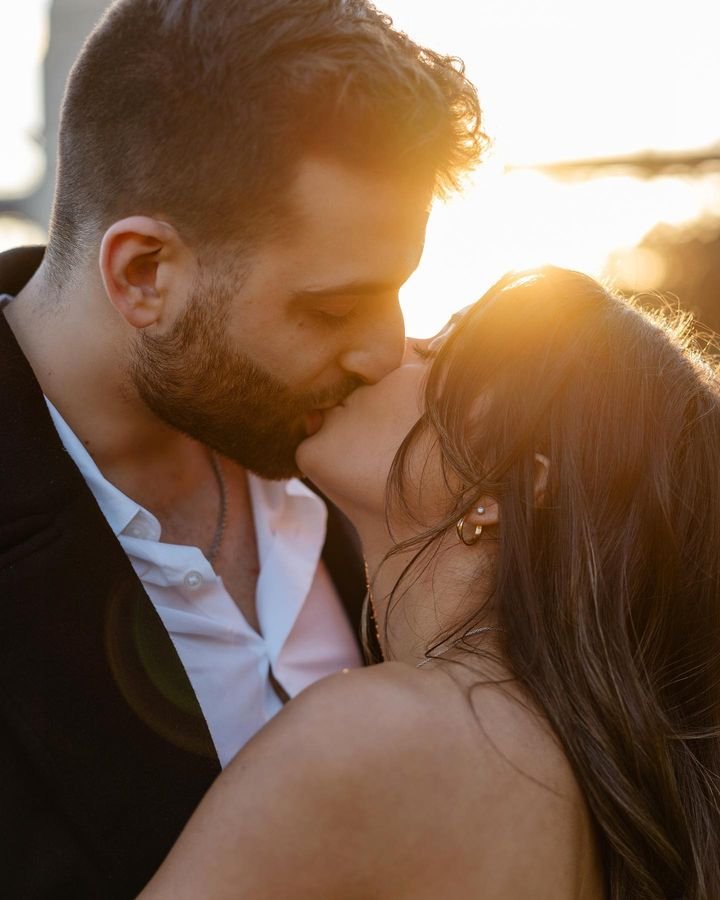 Valentine Sunset Kiss