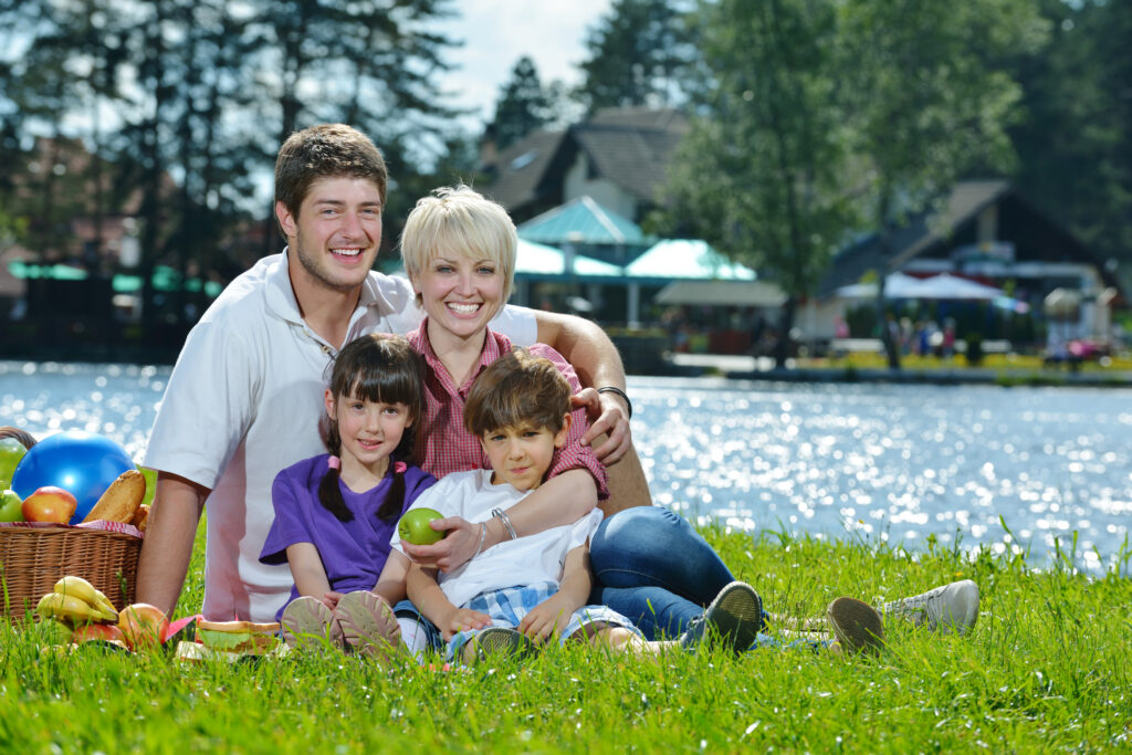 Riverside Views for family outdoor photos