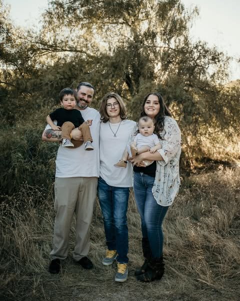 Rustic Outdoor Family Photoshoot