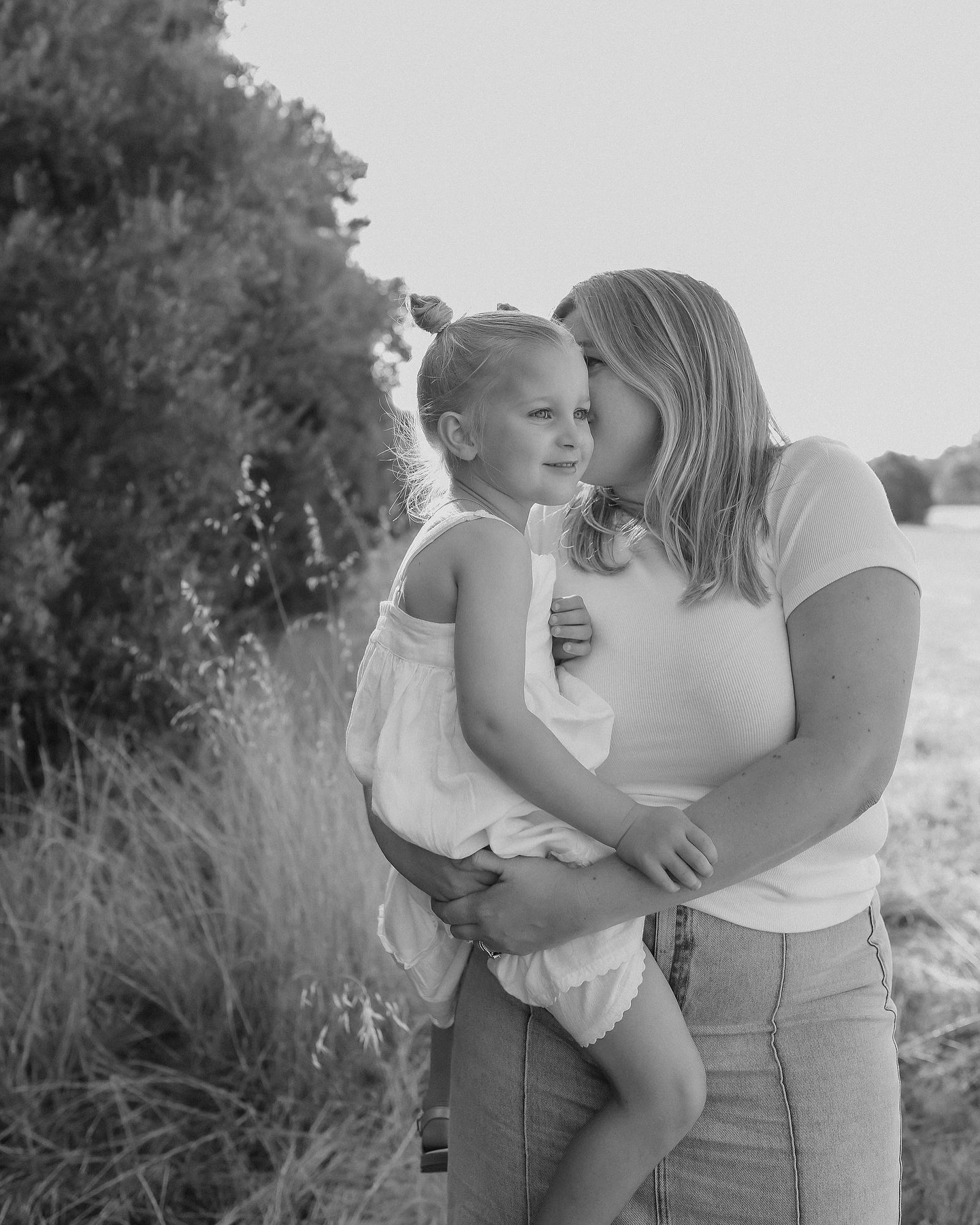 Black & White Mother’s Day Photoshoot Idea