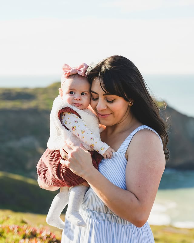 Coastal Mother's Day Photoshoot Idea