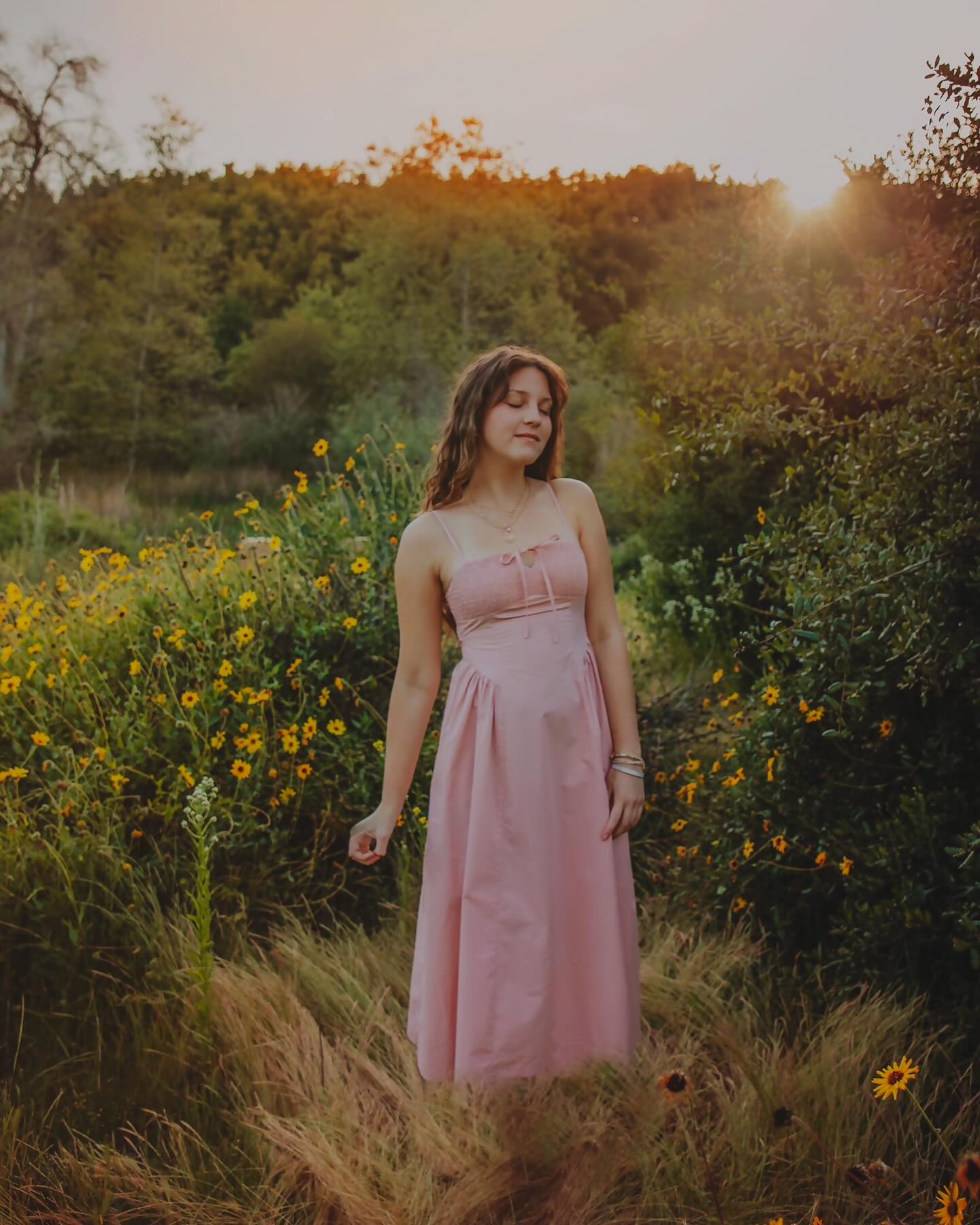 Golden Hour Meadow Spring Photoshoot Idea