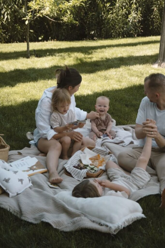 Backyard Blanket Picnic Session
