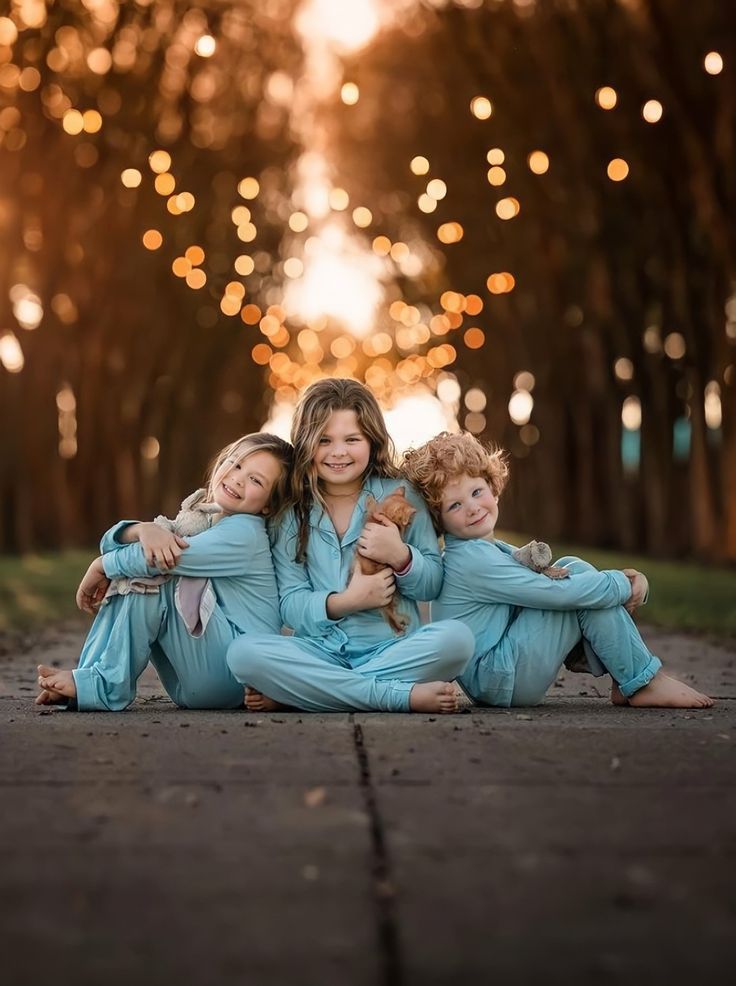 Matching Outfit Trio Session
