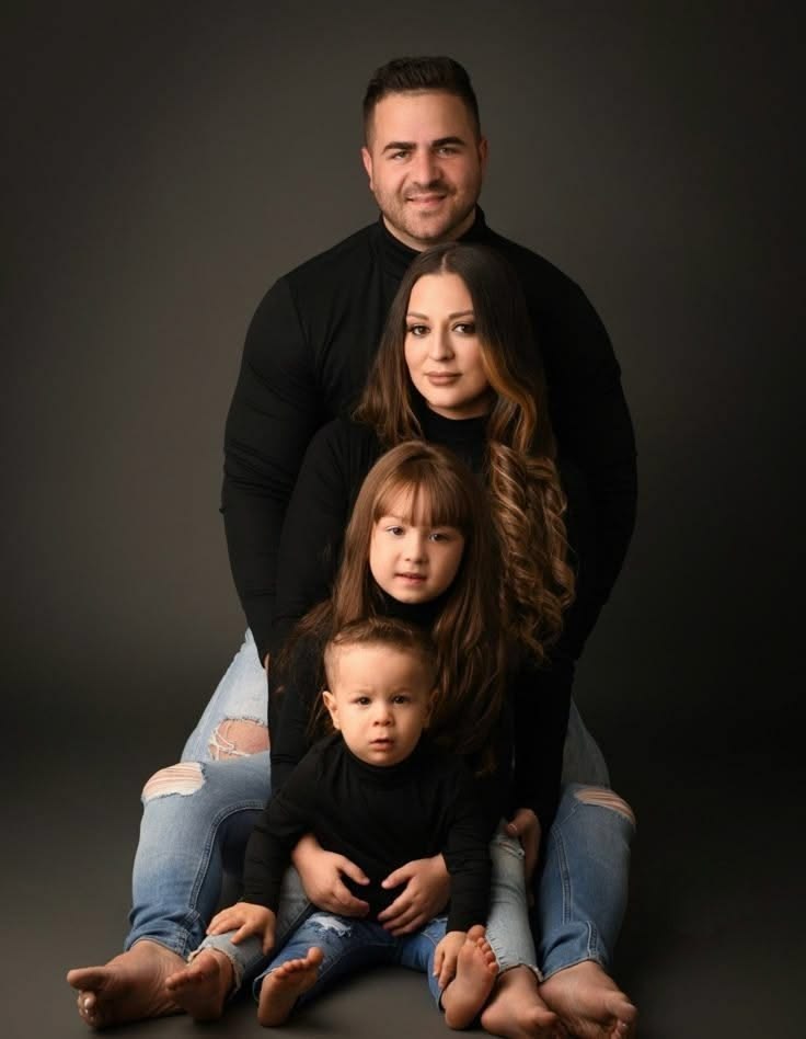 creative family photo ideas