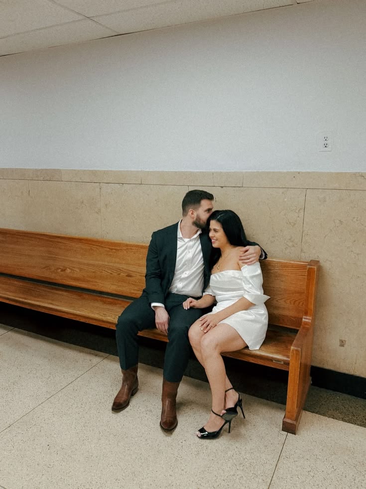 courthouse wedding photo ideas