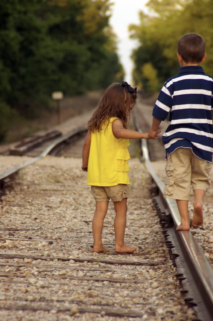 brother and sister photo ideas