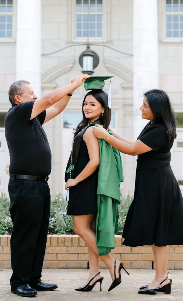 college graduation photo ideas