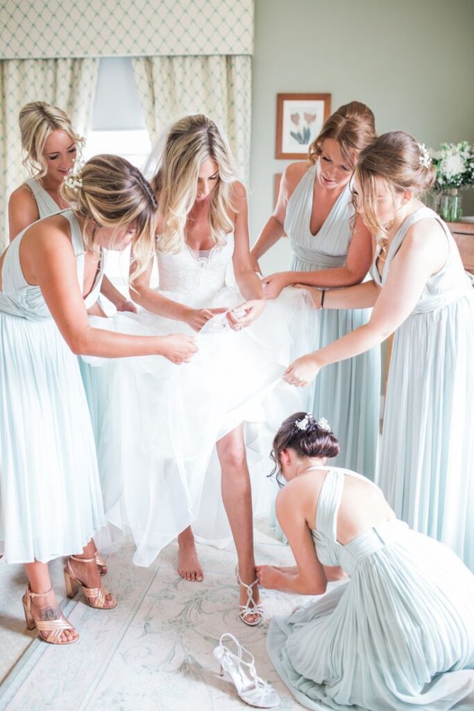 bride with bridesmaids photo ideas
