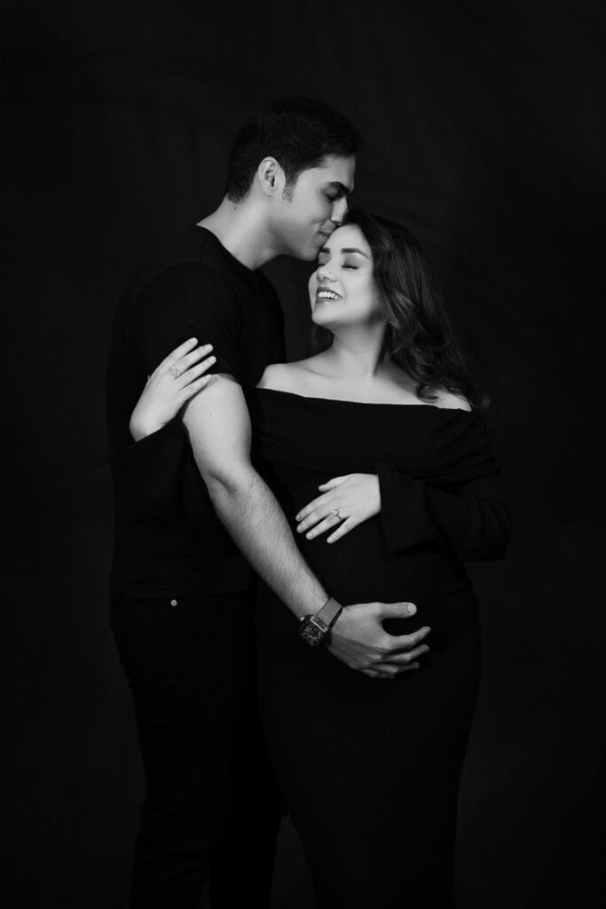 cute maternity photo ideas