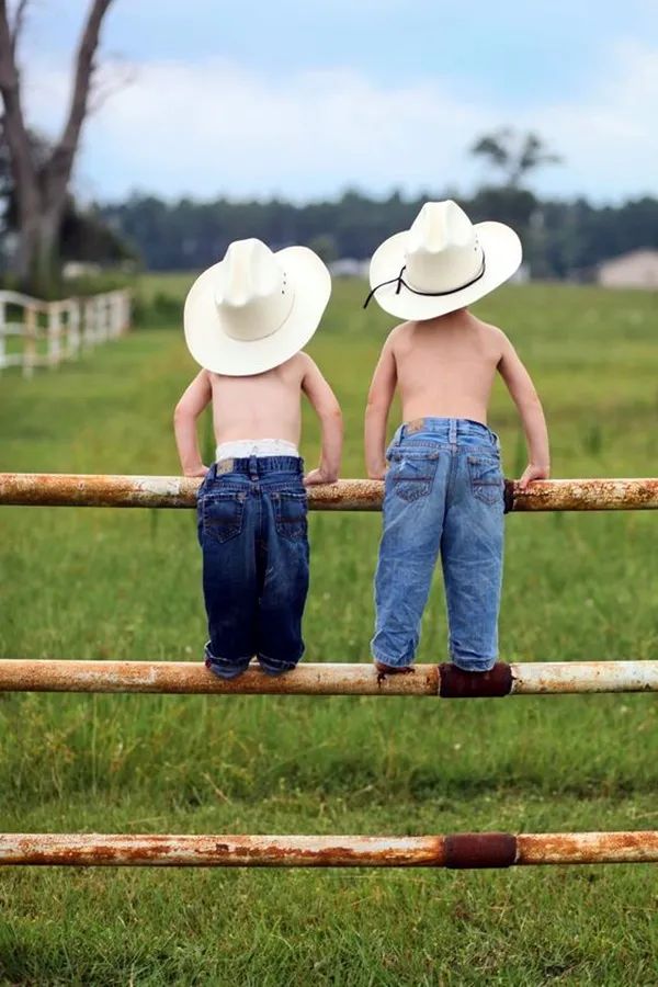 brother photo ideas