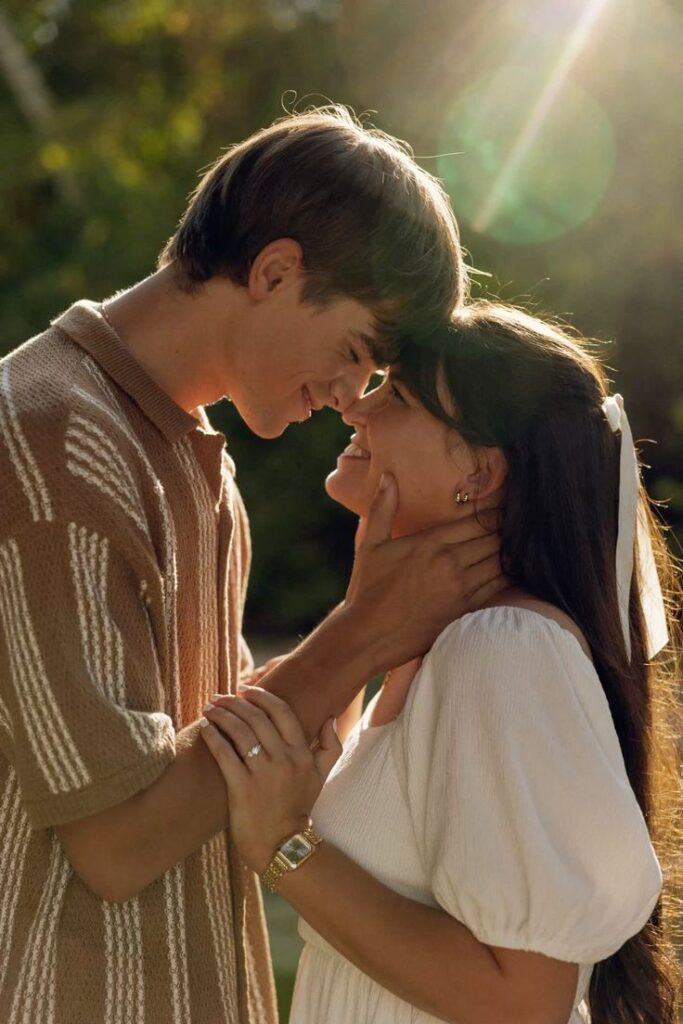 cute engagement photo ideas