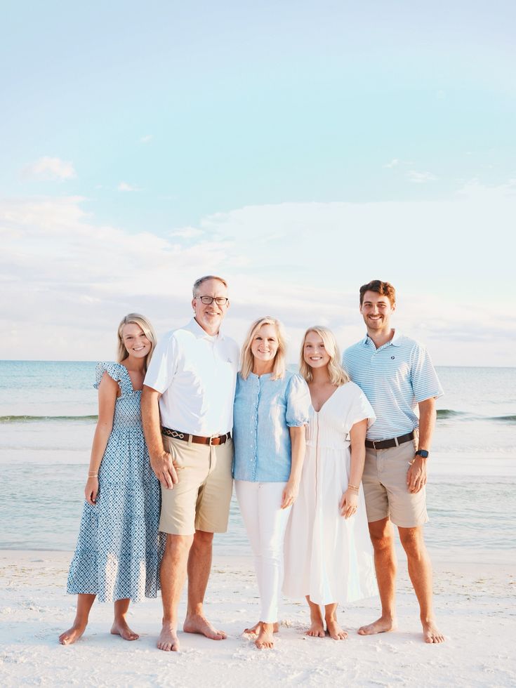 beach family photos outfit ideas