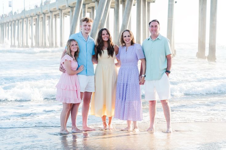 beach family photos outfit ideas