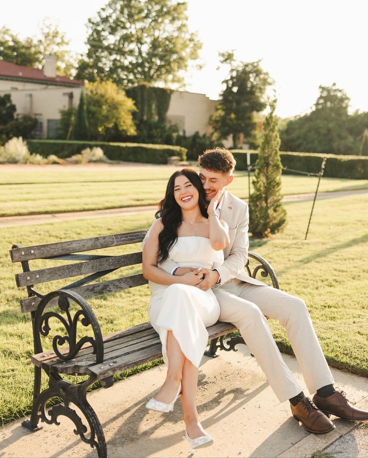 couple engagement photo ideas