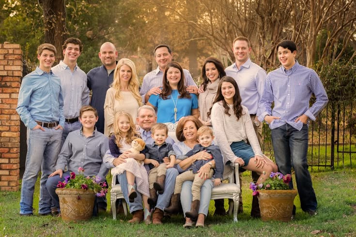 big family photo outfit ideas big family photo outfit ideas