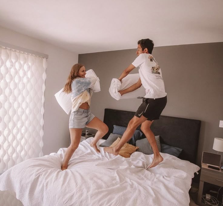 couple photo ideas at home