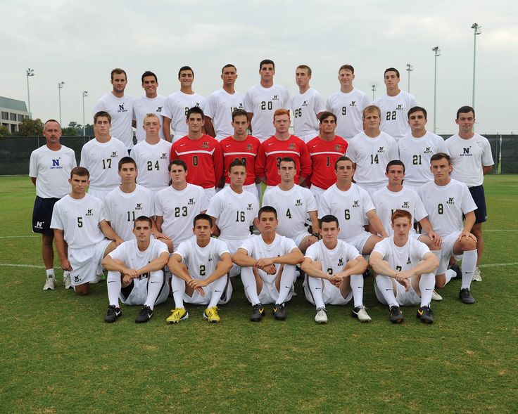 cool soccer team photo ideas