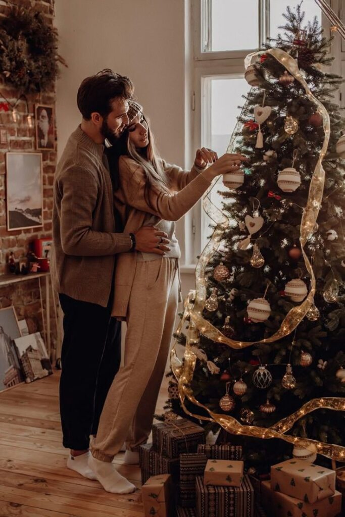 couple christmas photo ideas