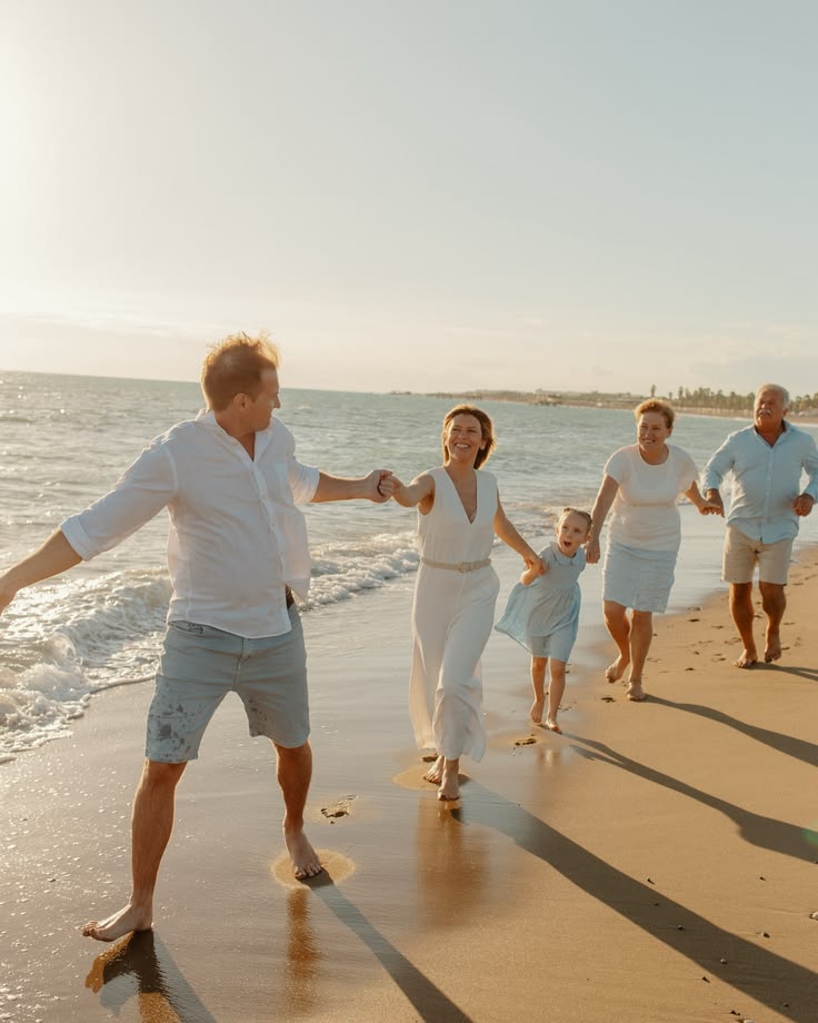 cute family beach photo ideas
