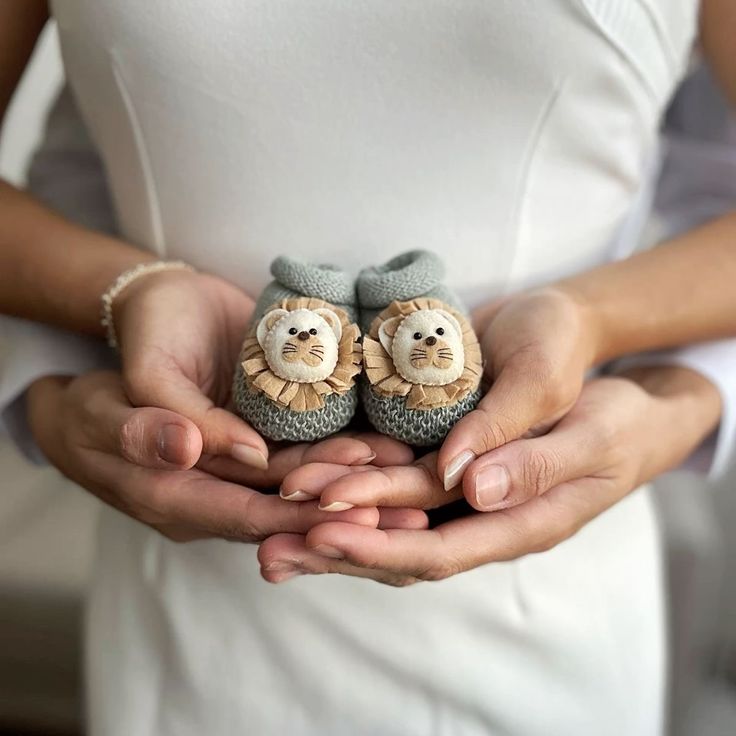 cute maternity photo ideas