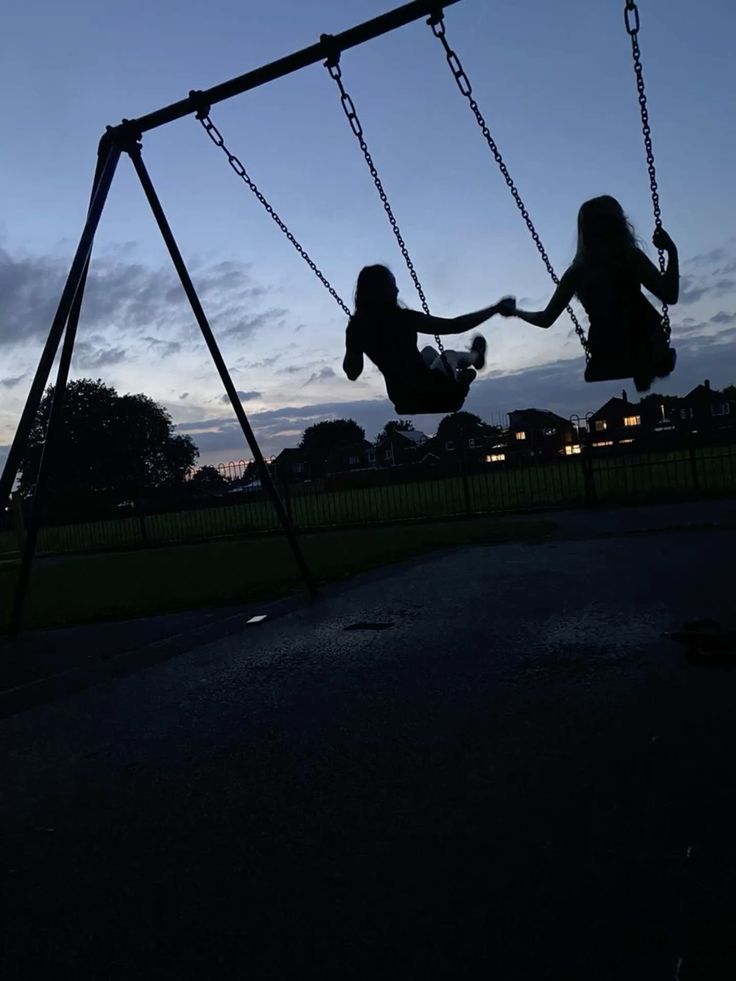 best friend photoshoot ideas