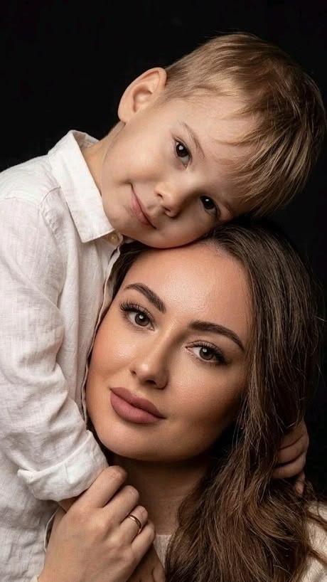 cute mom and son photoshoot ideas