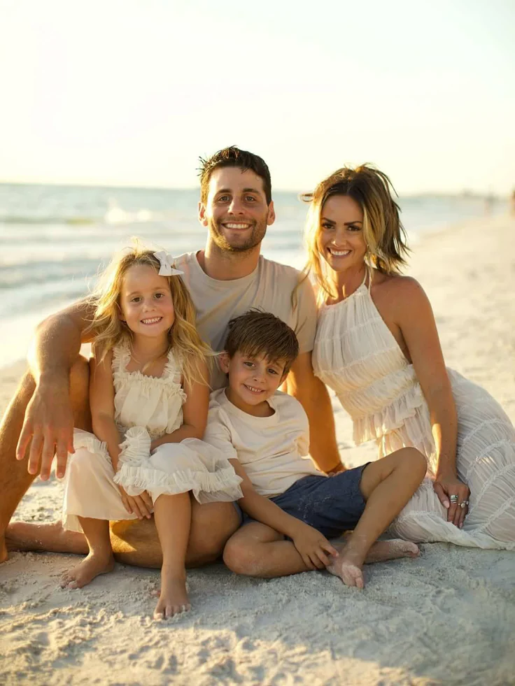 beach family photos outfit ideas