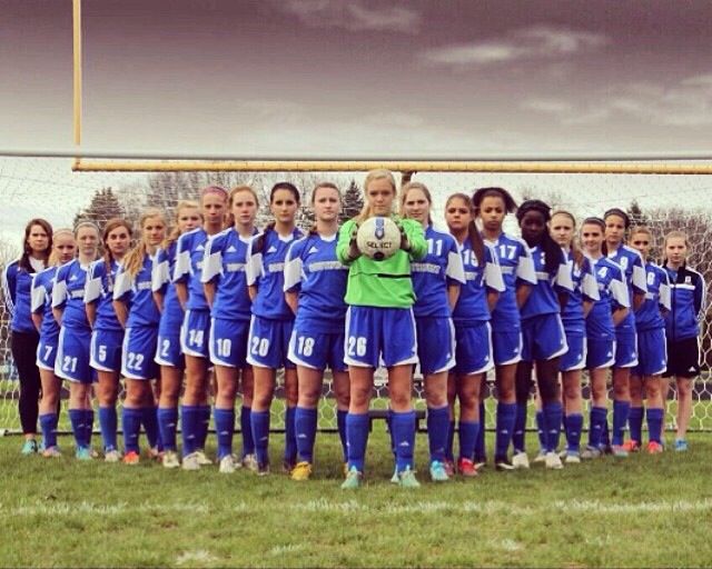 cool soccer team photo ideas