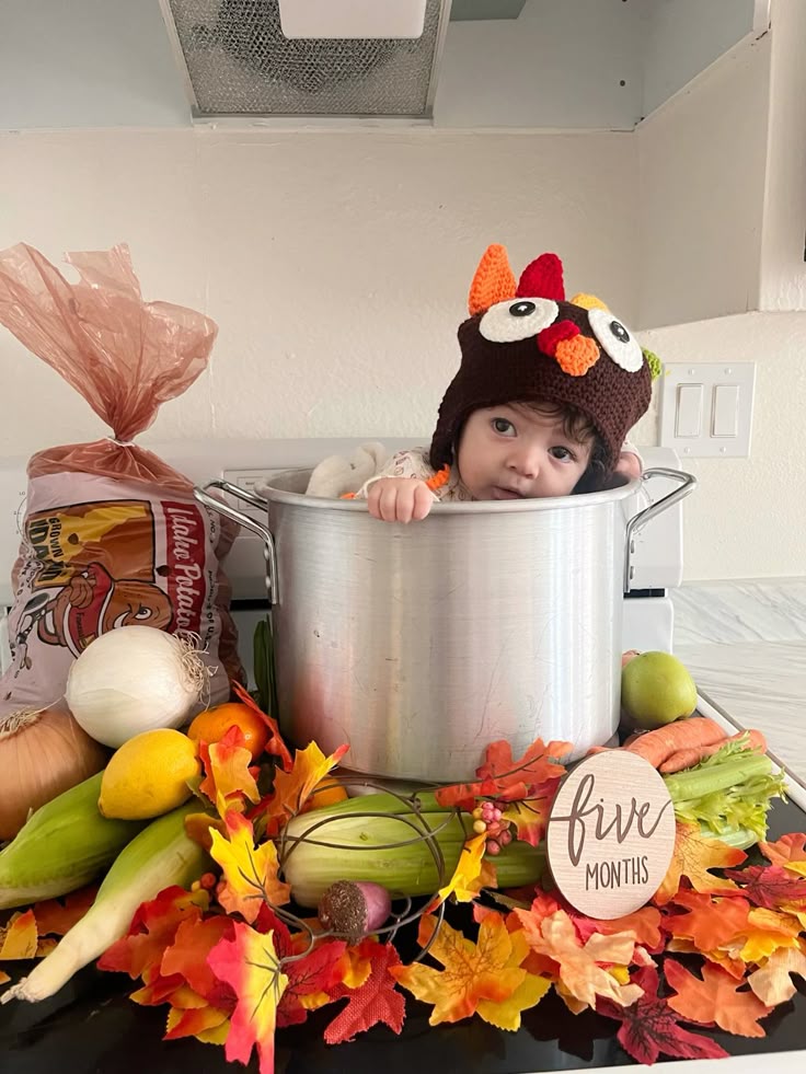 baby's first thanksgiving photo ideas