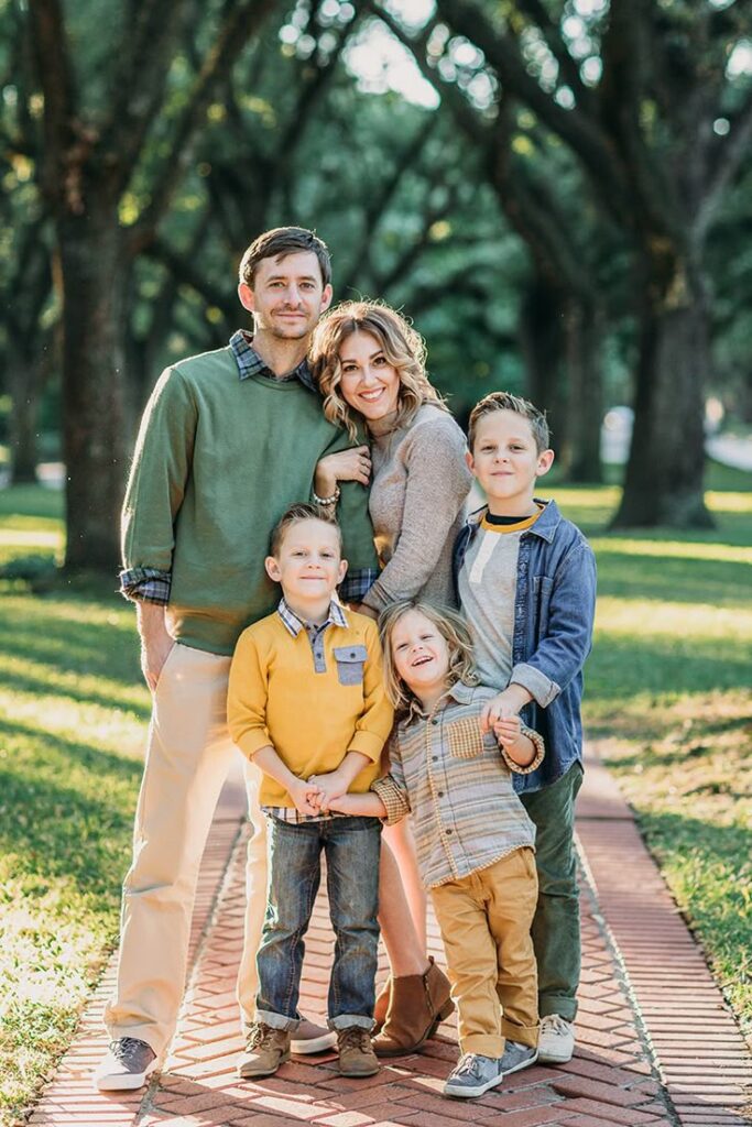 casual family photo ideas