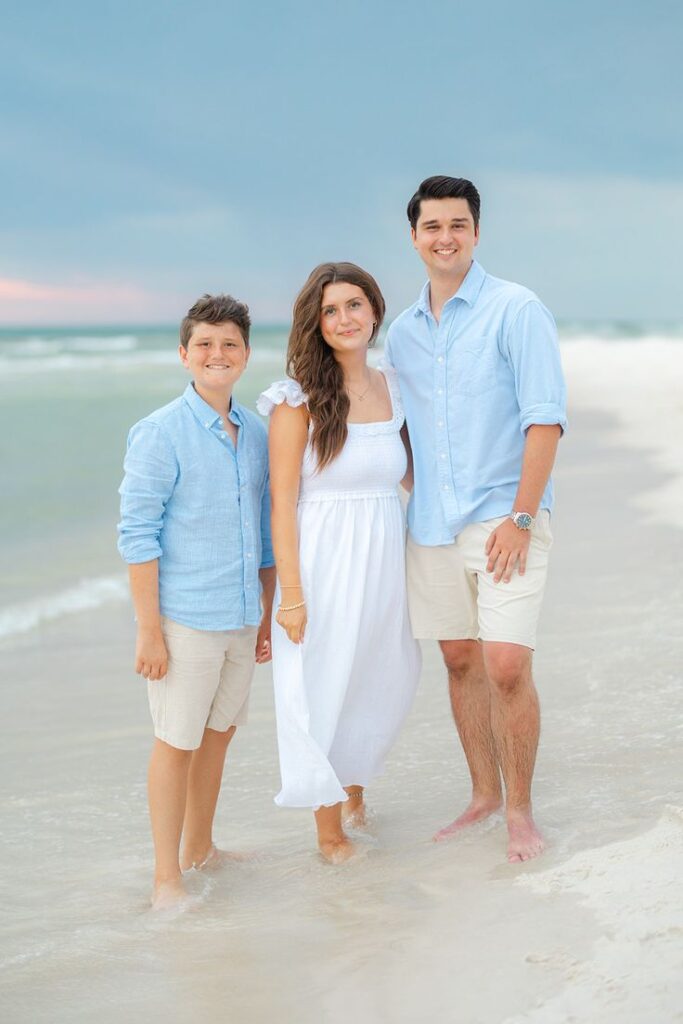 beach family photos outfit ideas