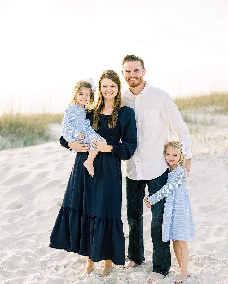 casual family photo outfit ideas