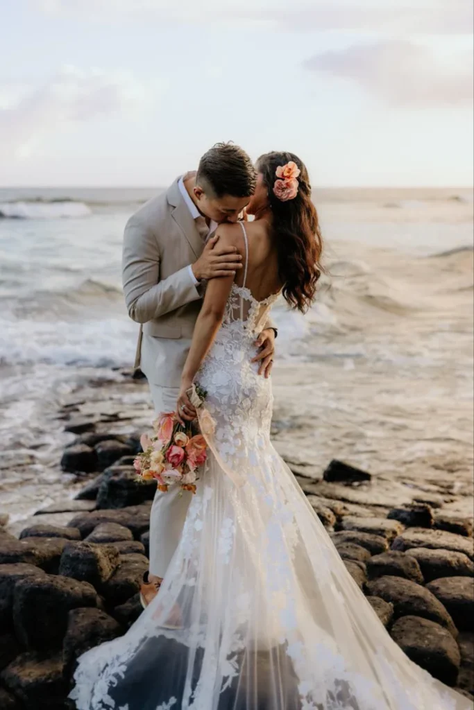 bride and groom photo ideas
