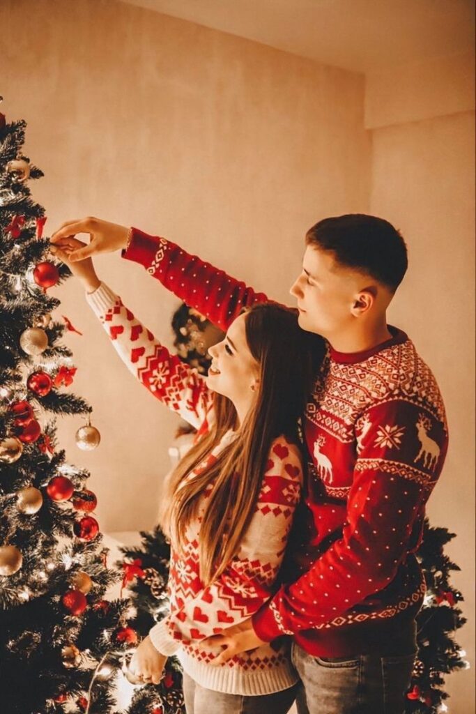 couple christmas card photo ideas