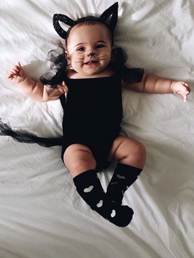 baby halloween photo ideas