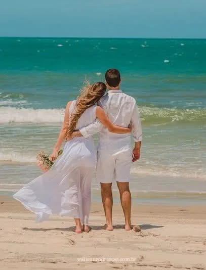 unique engagement photo ideas