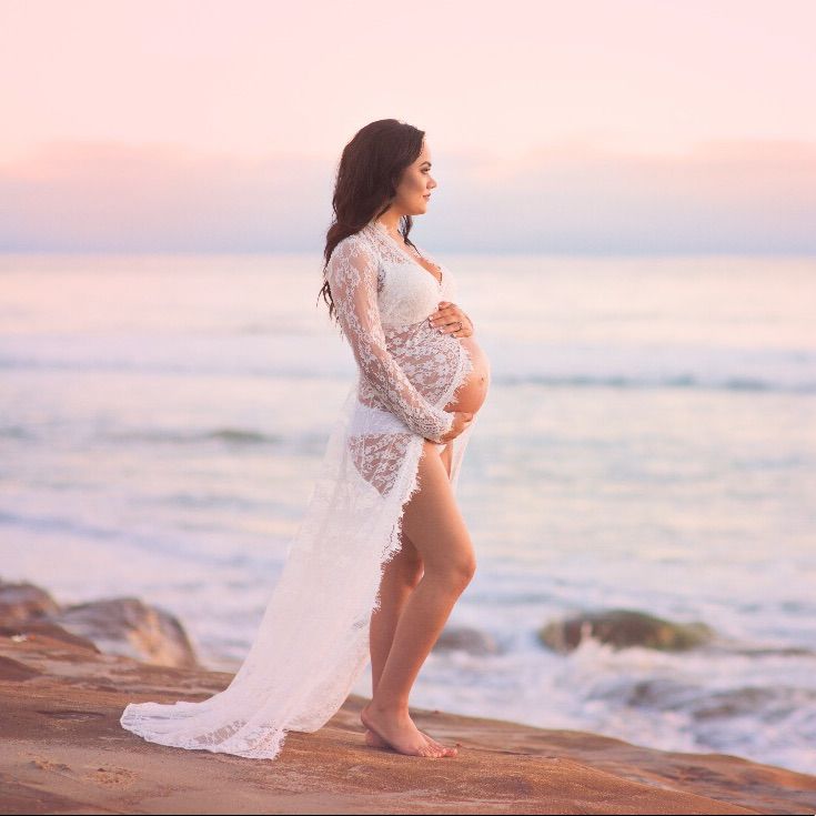 beach maternity photo ideas