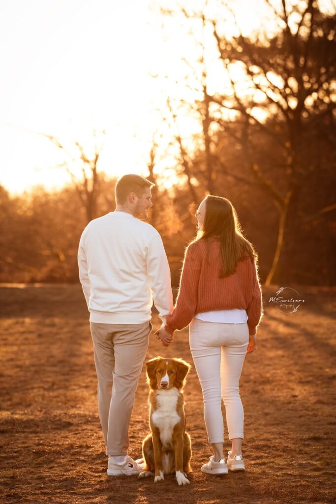 couple and dog photo ideas