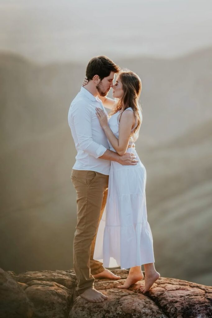 couples anniversary photoshoot ideas