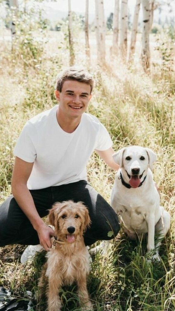 boy senior photo ideas