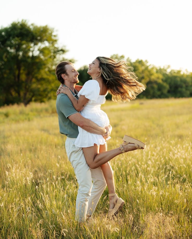 creative engagement photo ideas