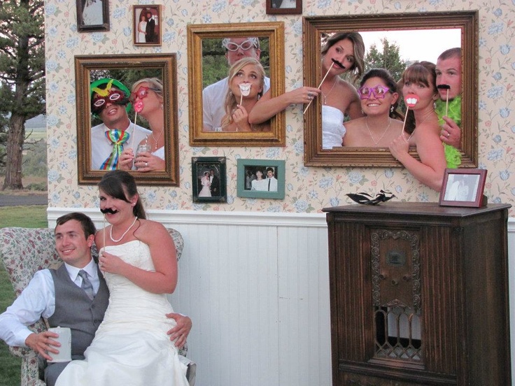 couple photo booth ideas