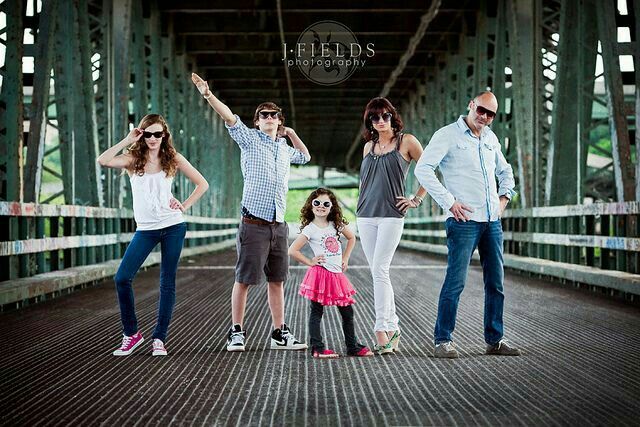 cool family photo ideas