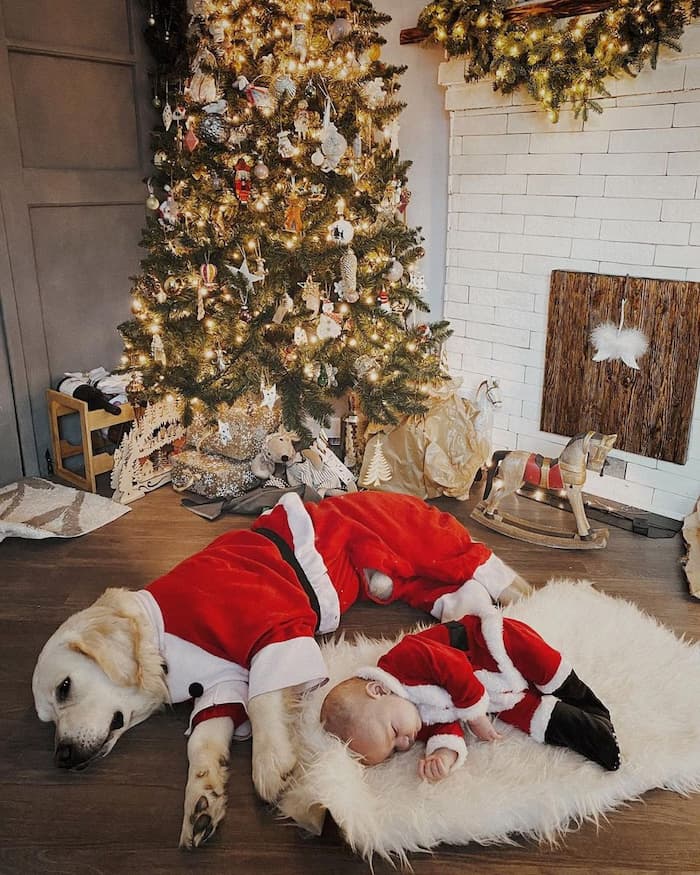baby first christmas photo ideas