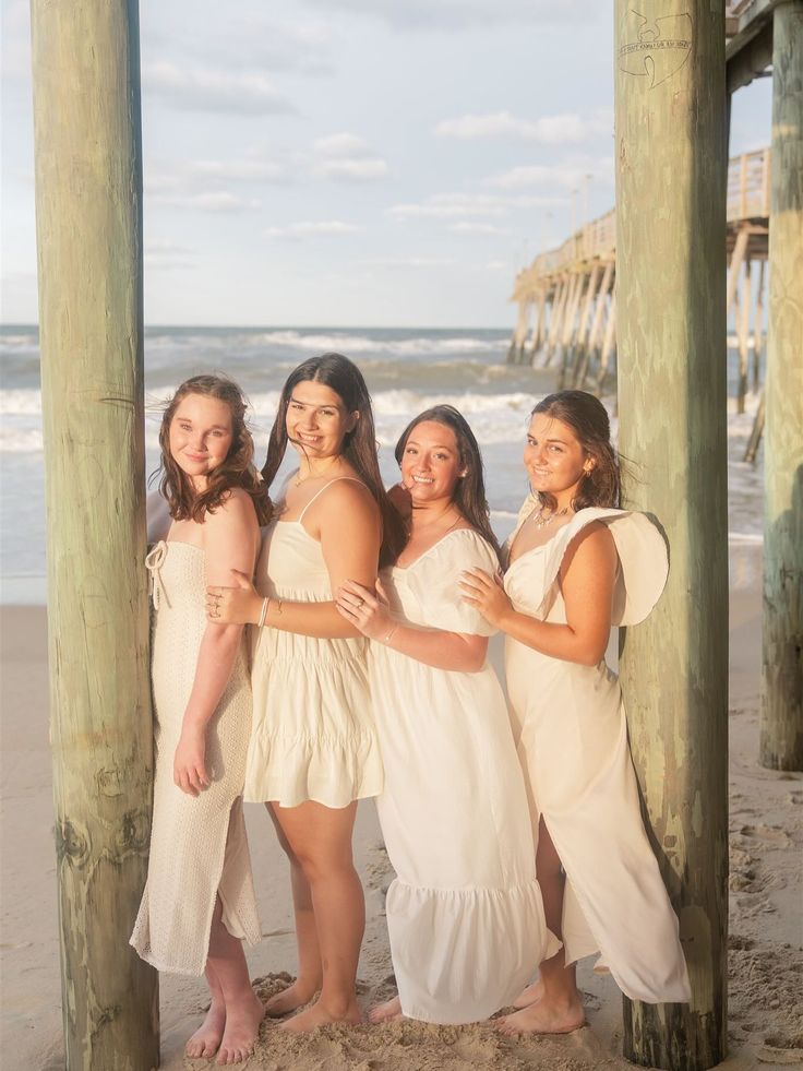 beach group photo ideas