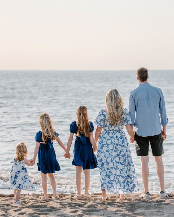 casual family photo outfit ideas