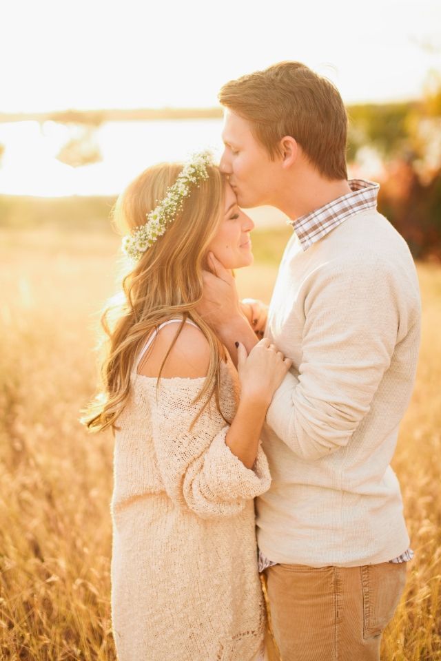 summer engagement photo ideas