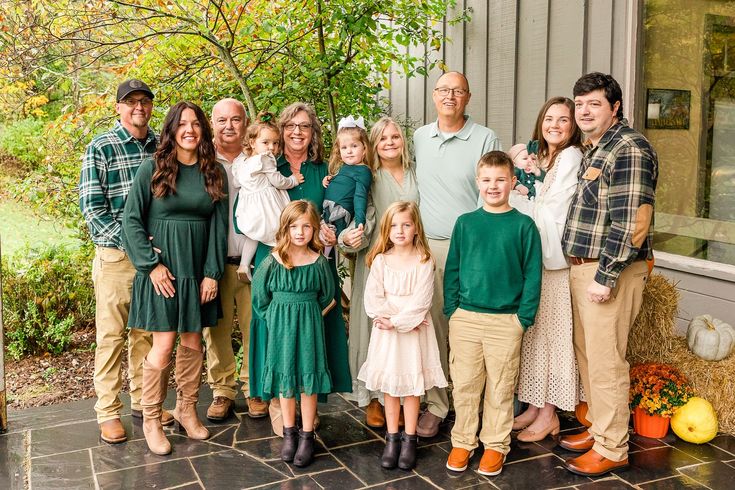big family photo outfit ideas big family photo outfit ideas