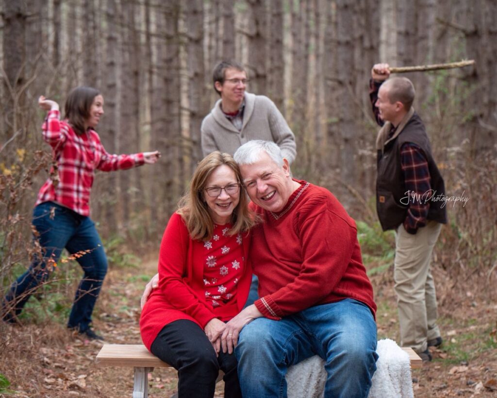 awkward family photo ideas